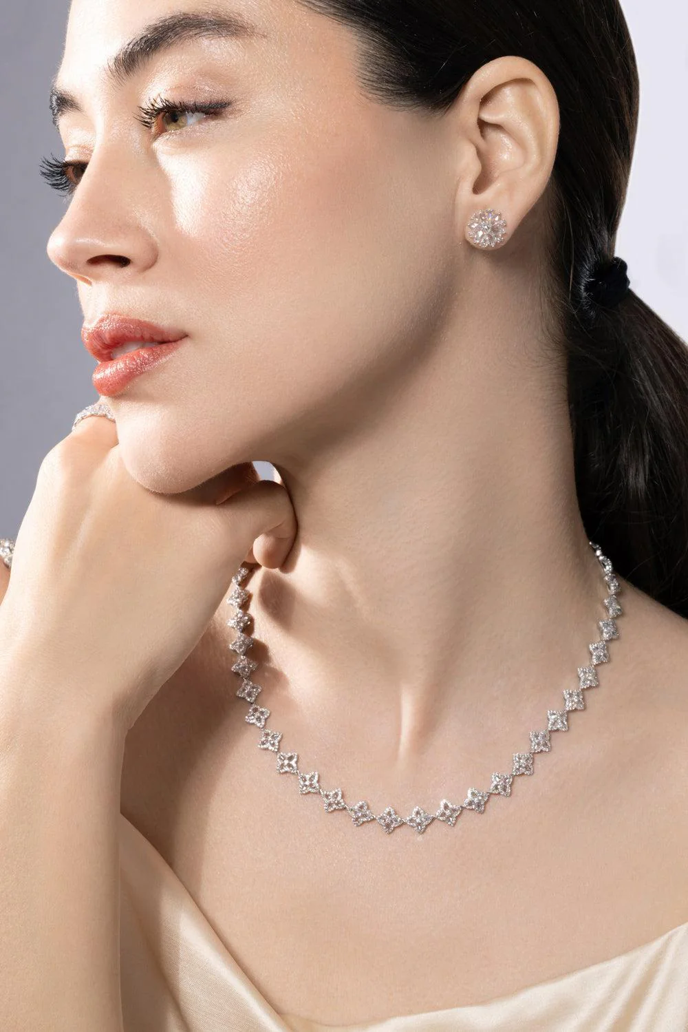 Diamond Mini Eclat Stud Earrings - Image 3