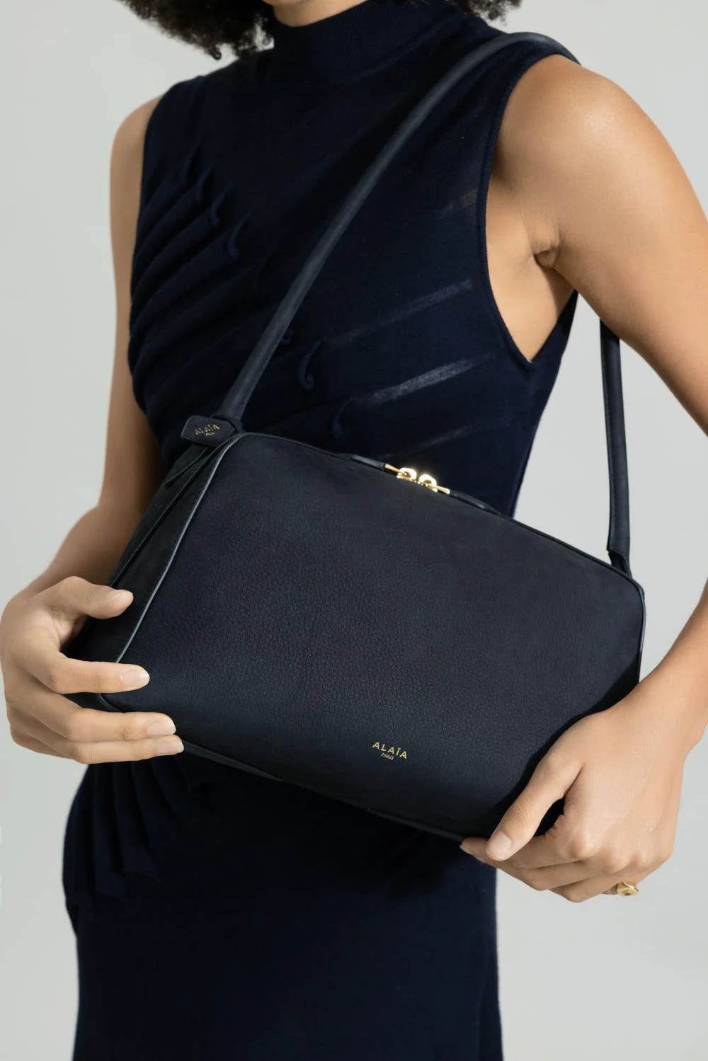 Medium Shoulder Bag - Noir - Image 4
