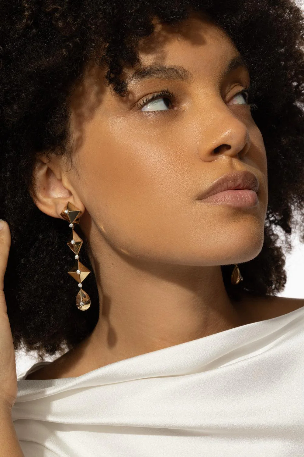 Diamond Piramide Linea Earrings - Image 2