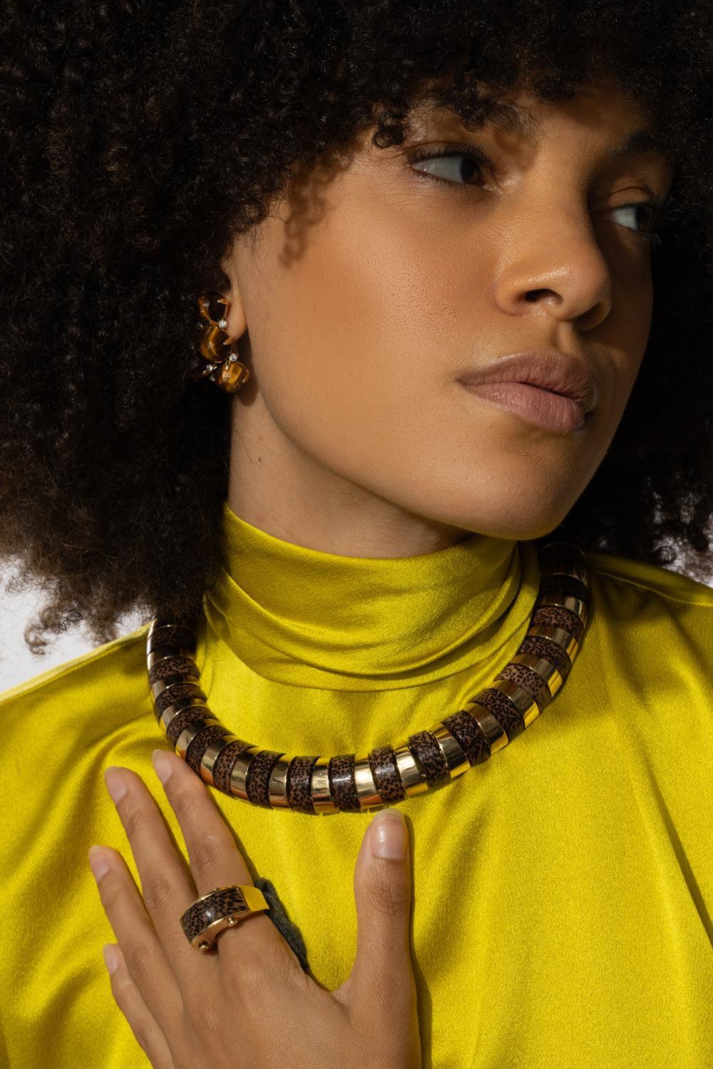 Leopard Palm Wood Selvaggia Collar Necklace - Image 4