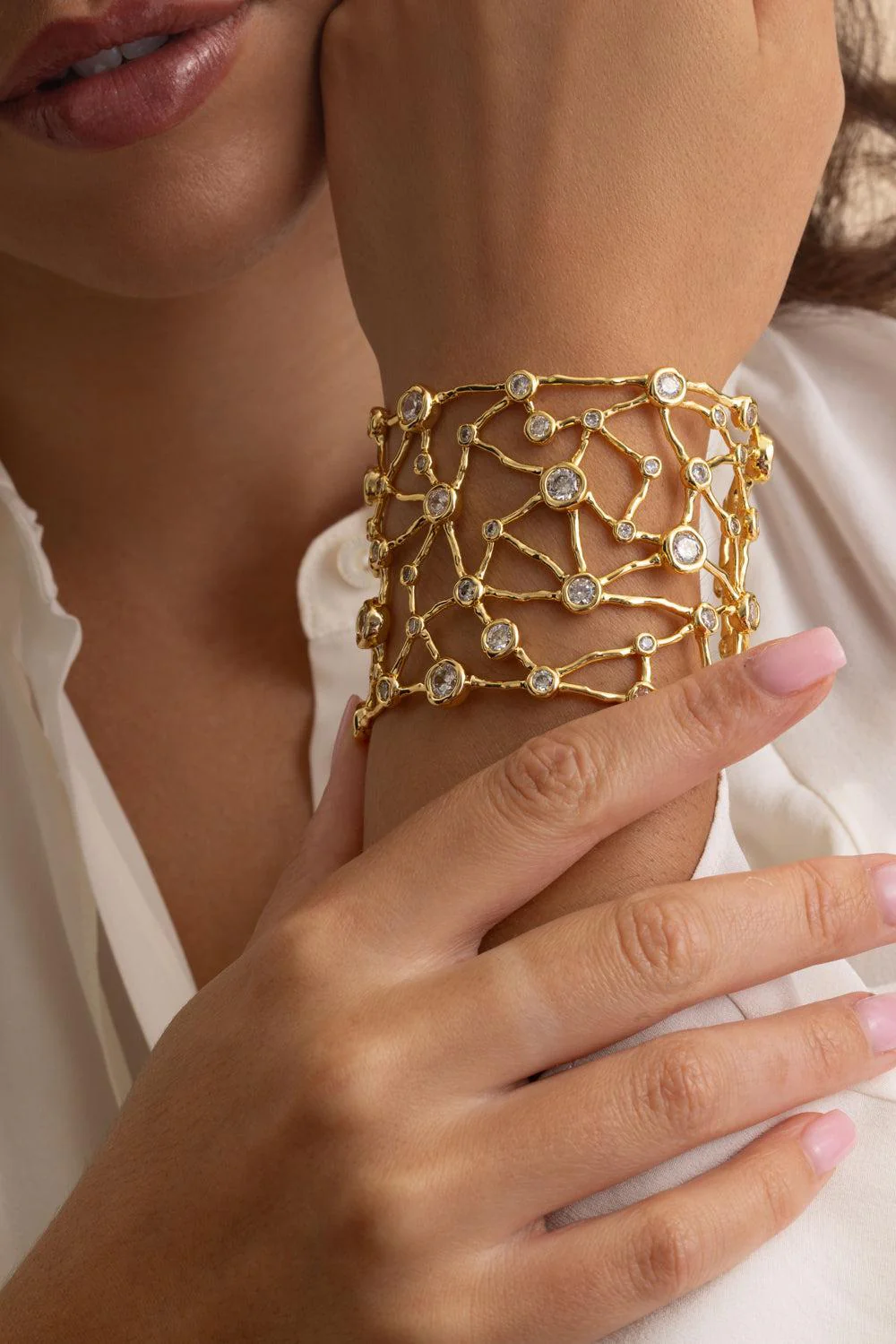 Crystal Solanales Intertwined Wide Cuff Bracelet - Image 4