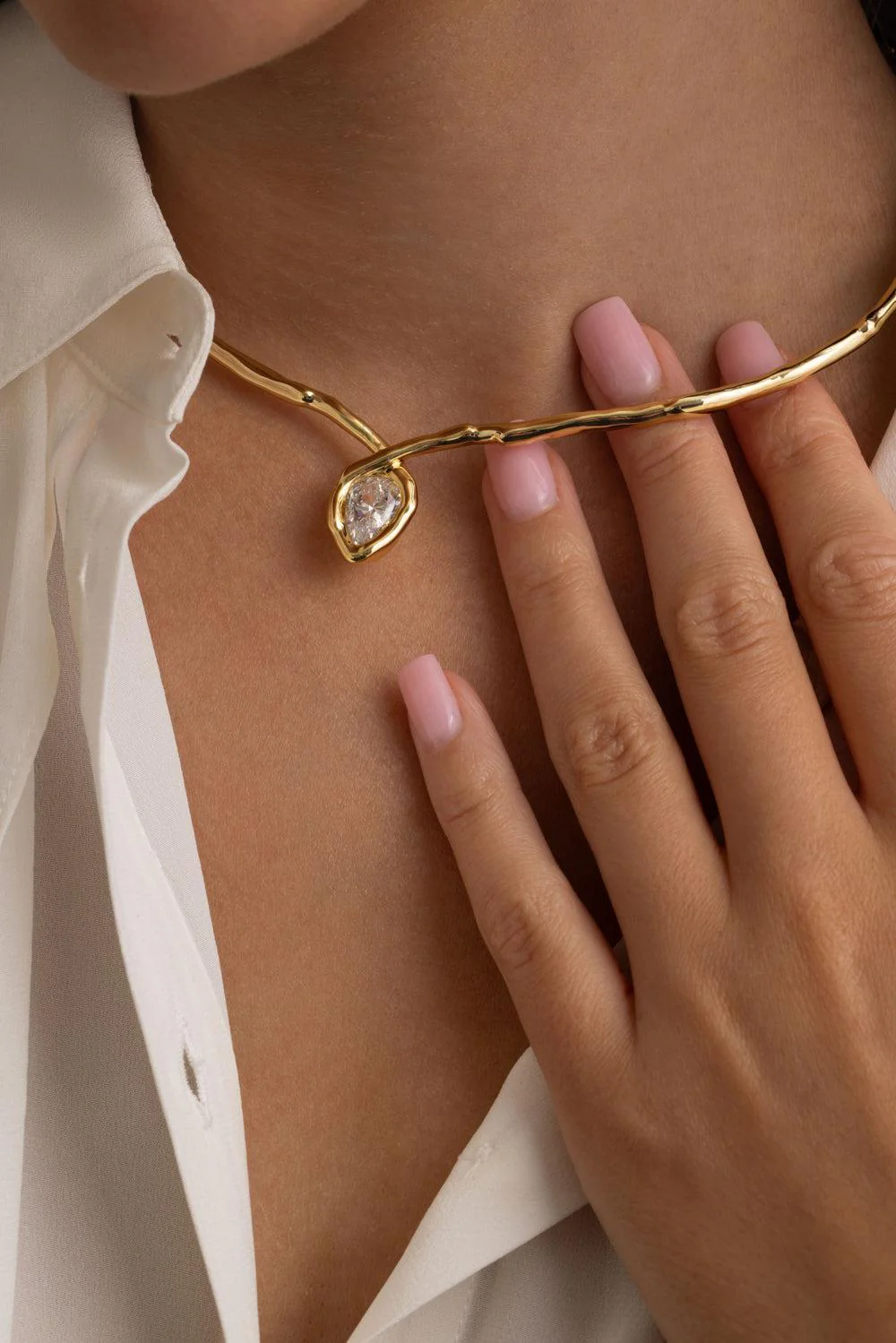 Crystal Solanales Teardrop Pendant Collar Necklace - Image 4