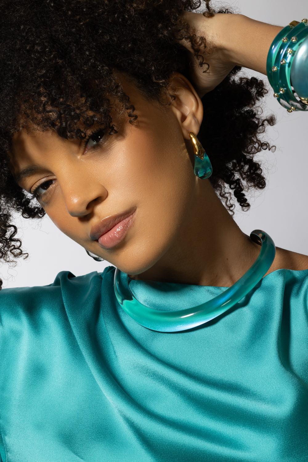 Liquid Arched Large Post Earrings - Image 5