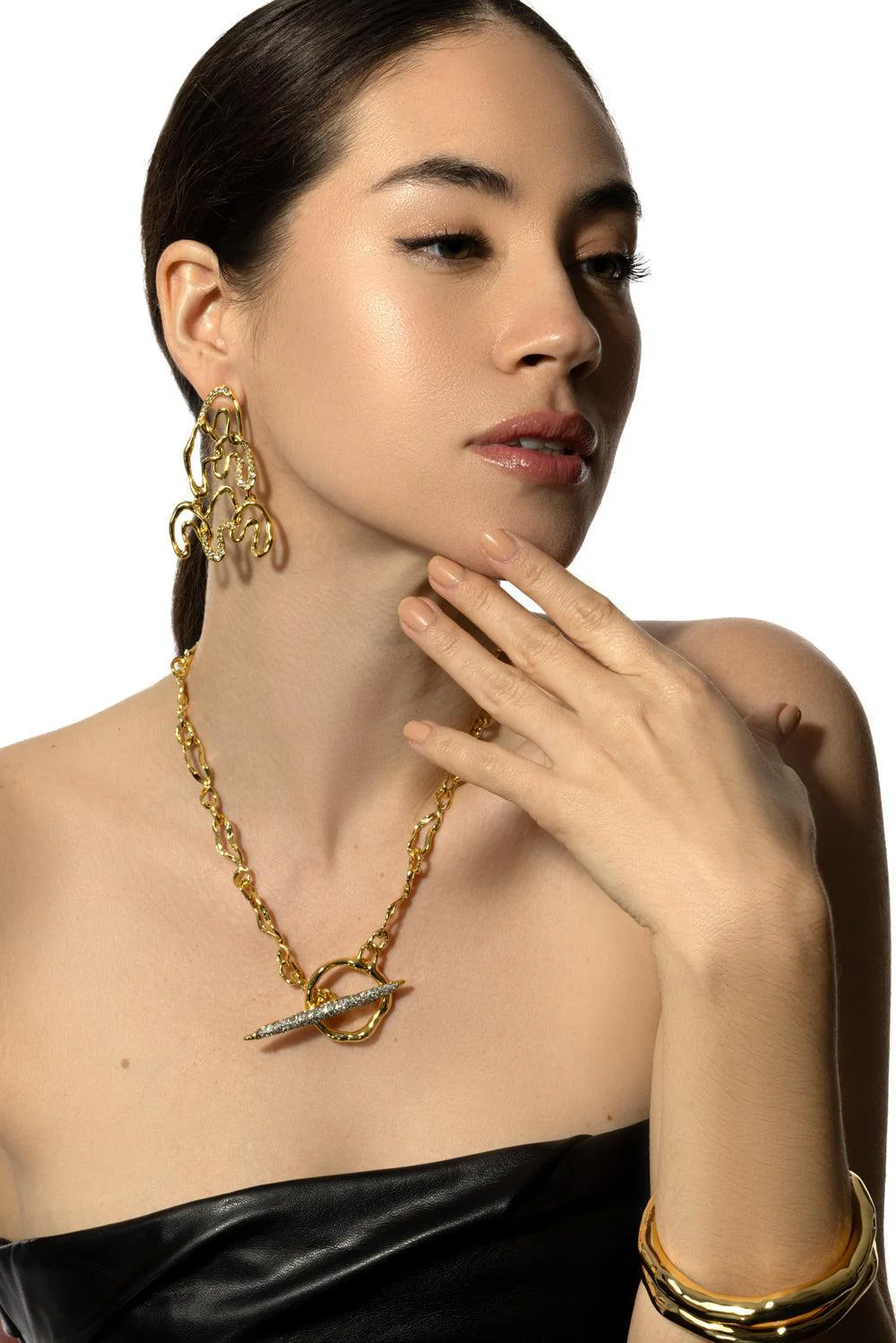 Solanales Crystal Toggle Necklace - Image 3
