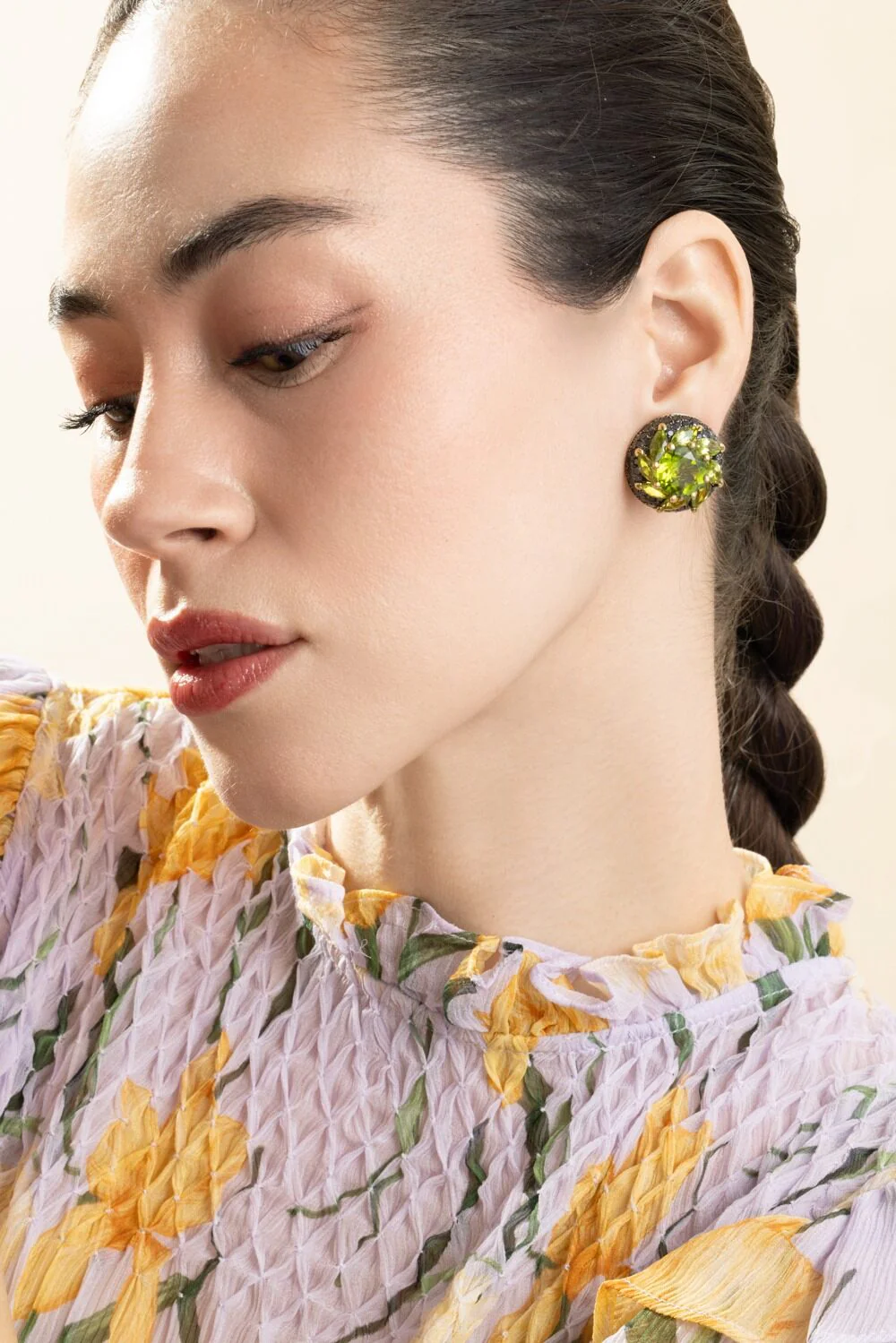 Diamond Peridot Round Black Earrings - Image 3