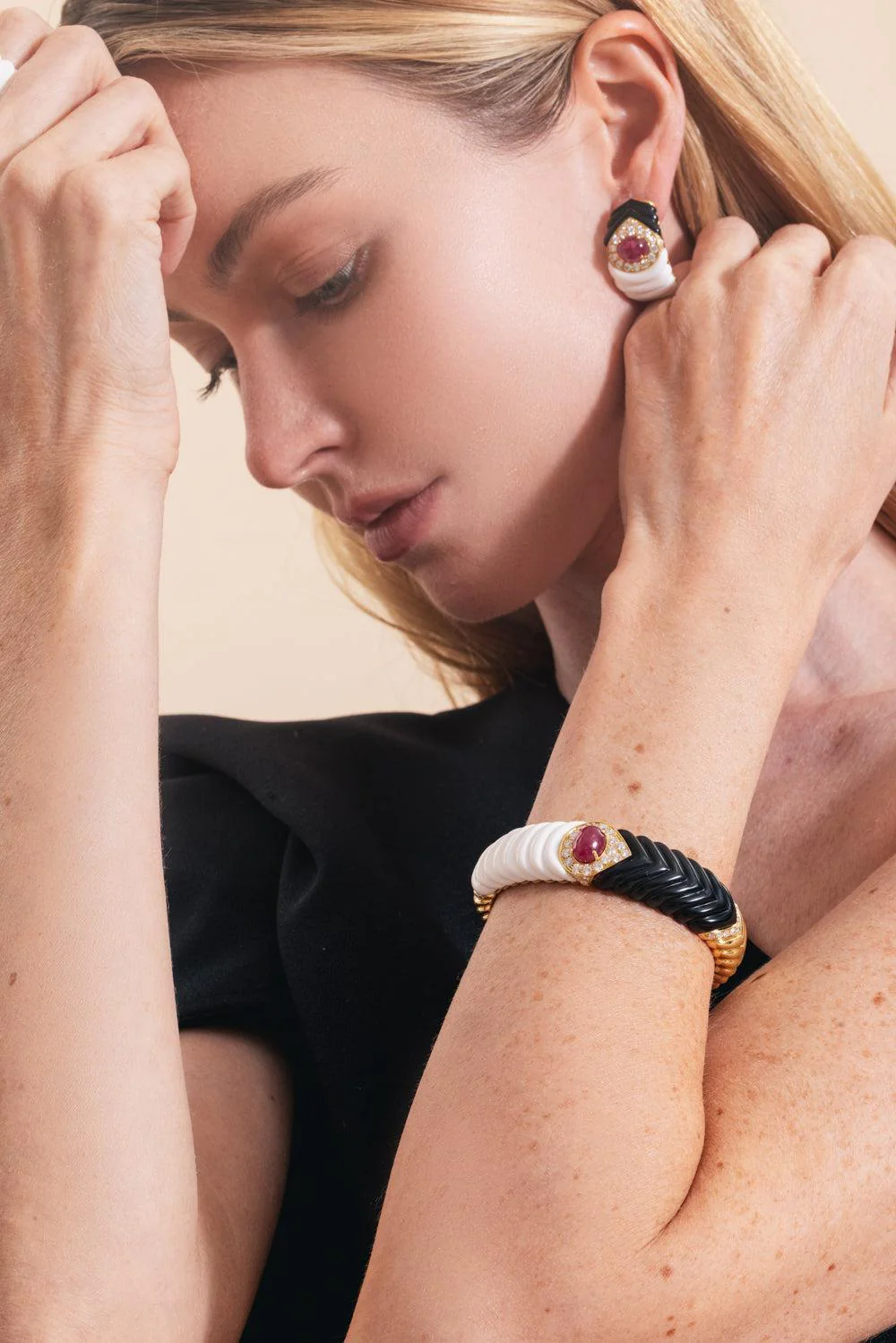 Diamond Ruby Kogolong Bracelet - Yellow Gold - Image 5