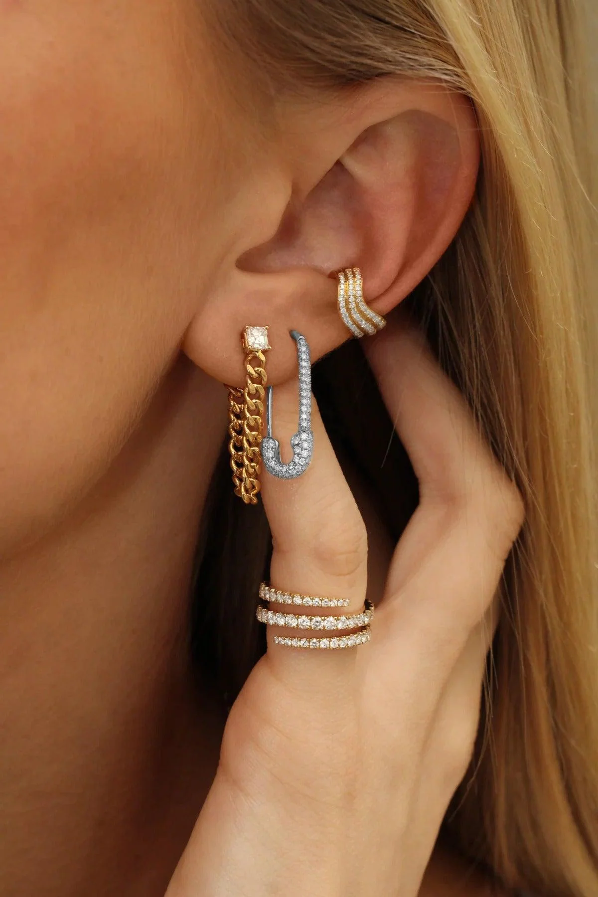 Diamond Safety Pin Earring - White Gold - Image 2