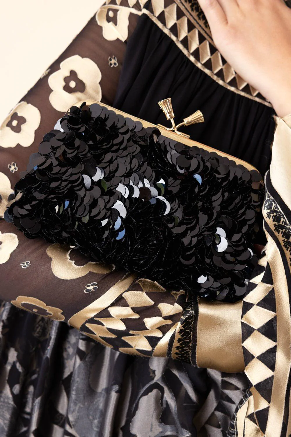 Maud Tassel Clutch - Anthracite - Image 4