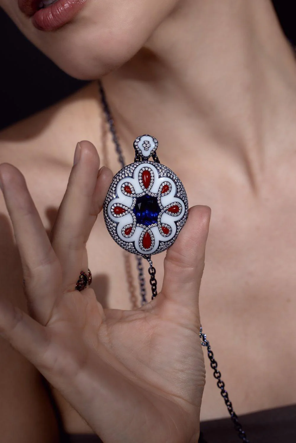 Tanzanite Diamond Pendant Necklace - Image 3