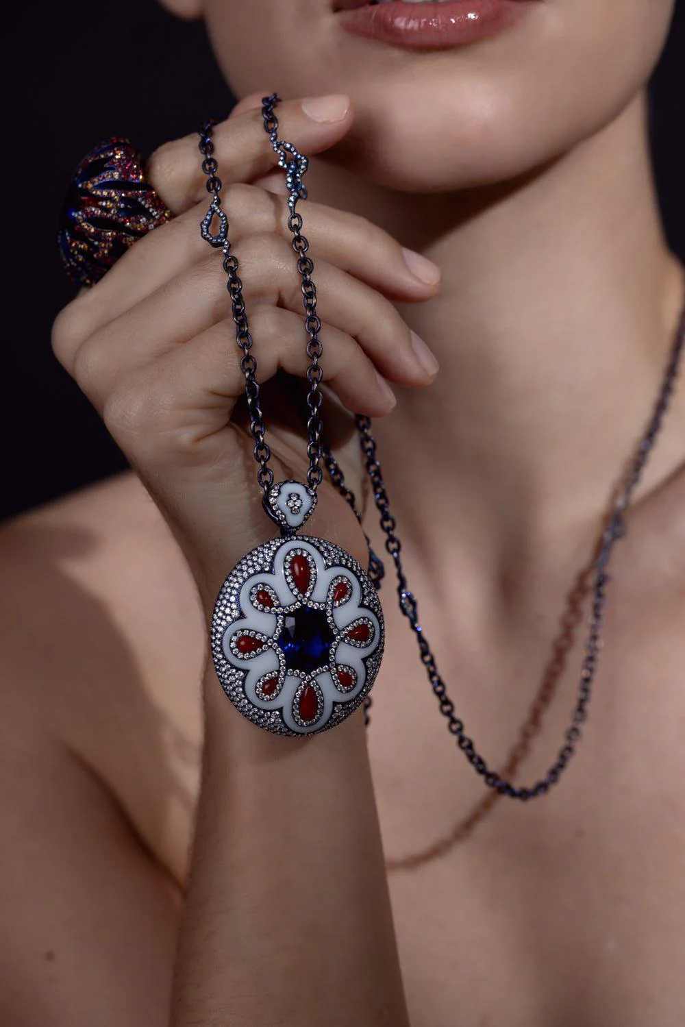 Tanzanite Diamond Pendant Necklace - Image 4