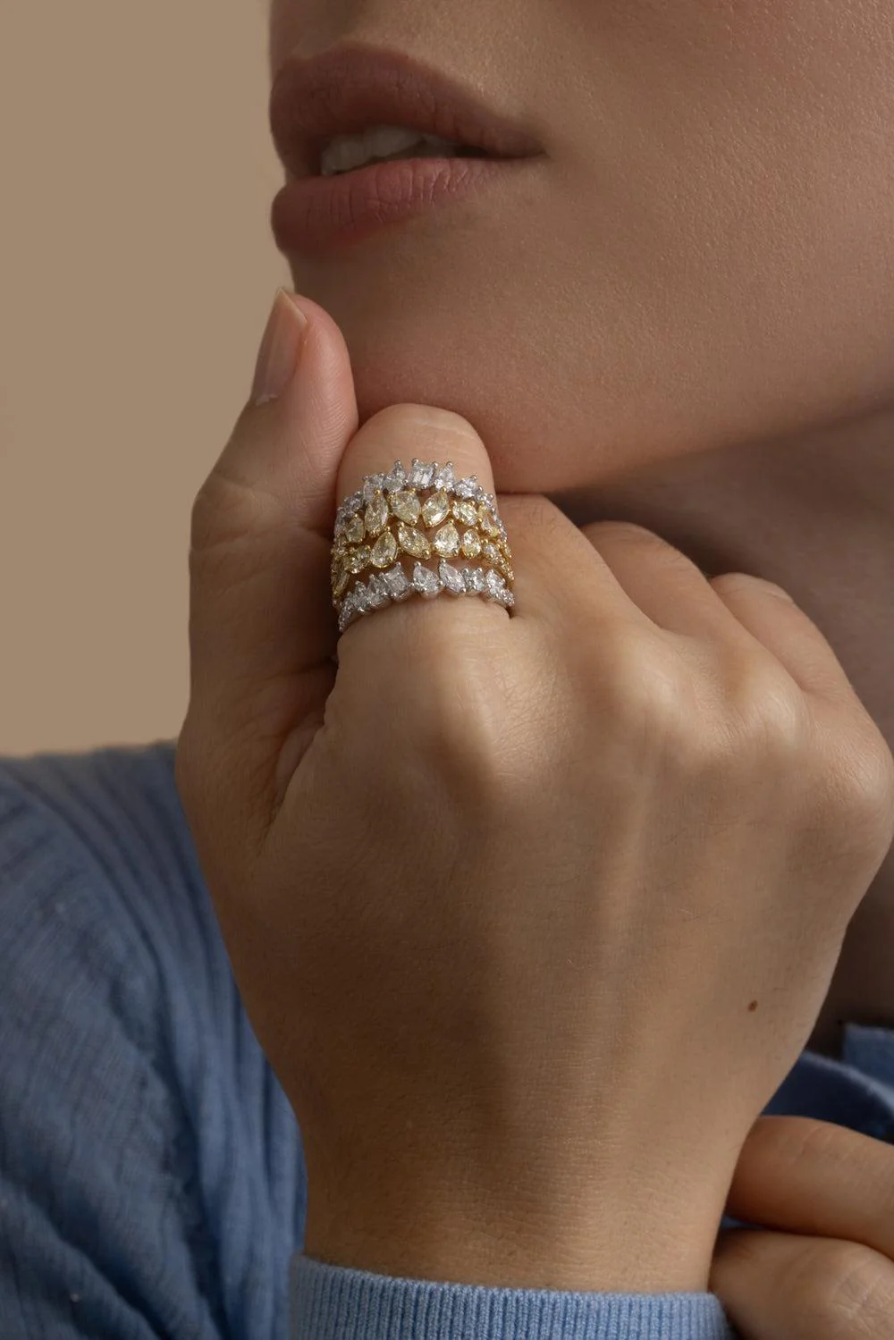 Mixed Cut Diamond Four Row Ring - Image 4