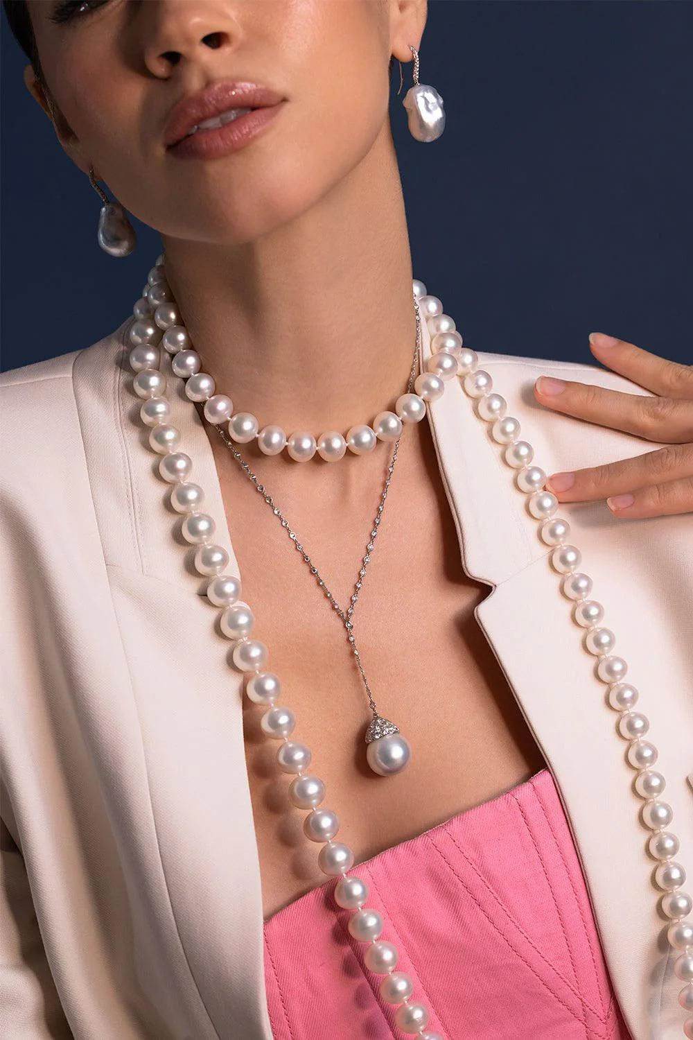 Button South Sea Pearl Necklace - Image 6