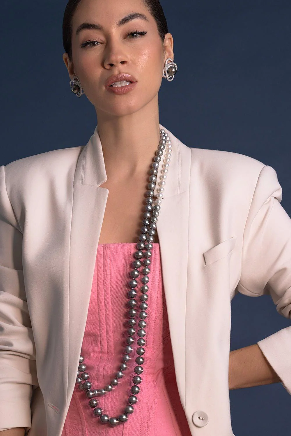 Ombre Pearl Necklace - Image 3