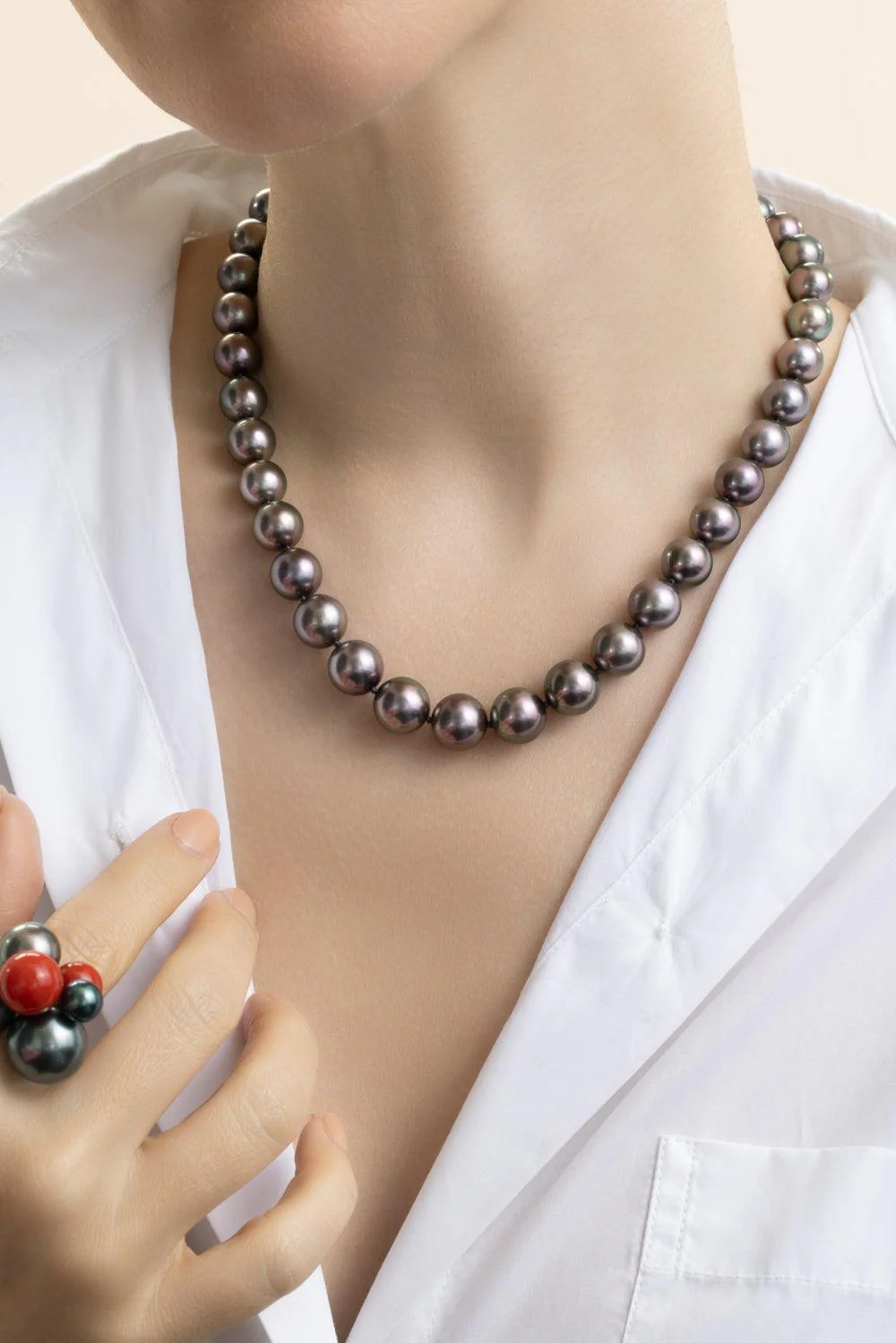 Round Tahitian Pearl Necklace - Image 4