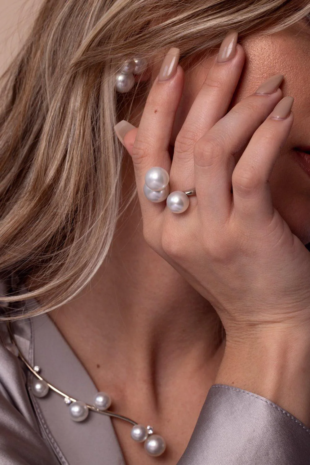 Three Bubble Pearl Ring - Image 3