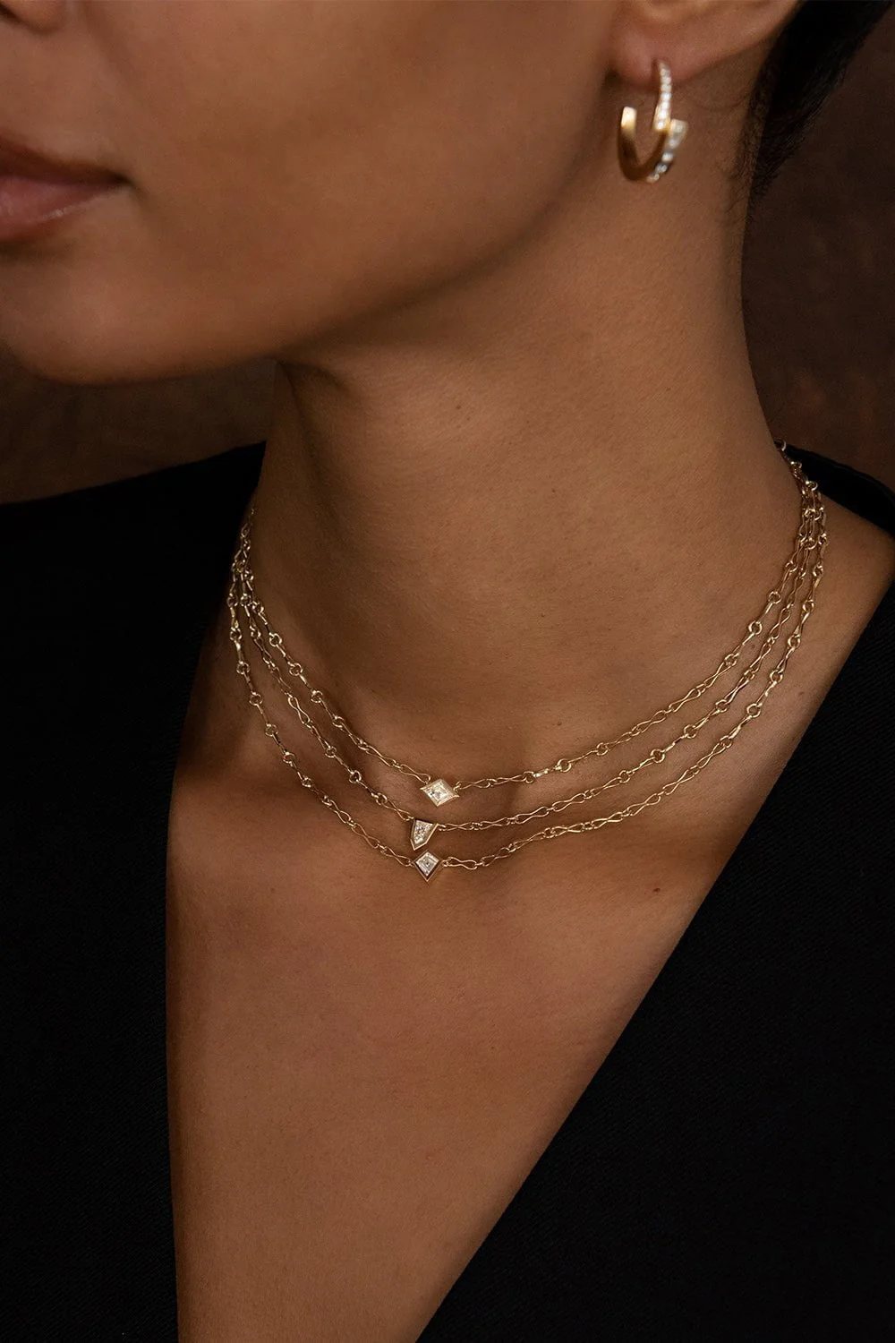 Bullet Diamond Motif Chain Necklace - Image 2