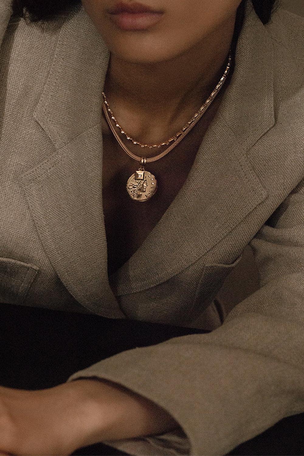 Divine Woven Chain Necklace - Image 2