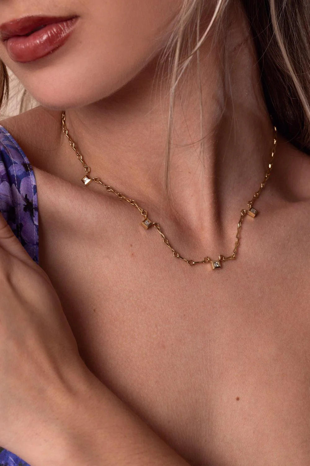Small Lozenge Link Diamond Chain - Image 4
