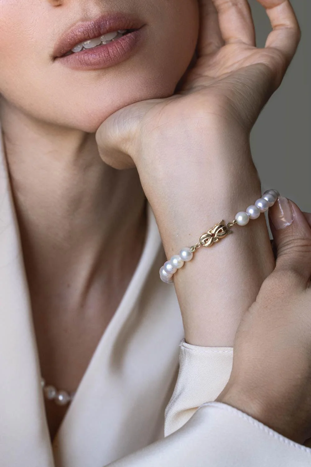 Akoya Pearl Bow Bracelet - Image 4