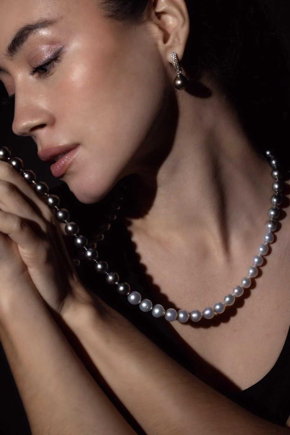 Ombre Pearl Necklace - Image 2