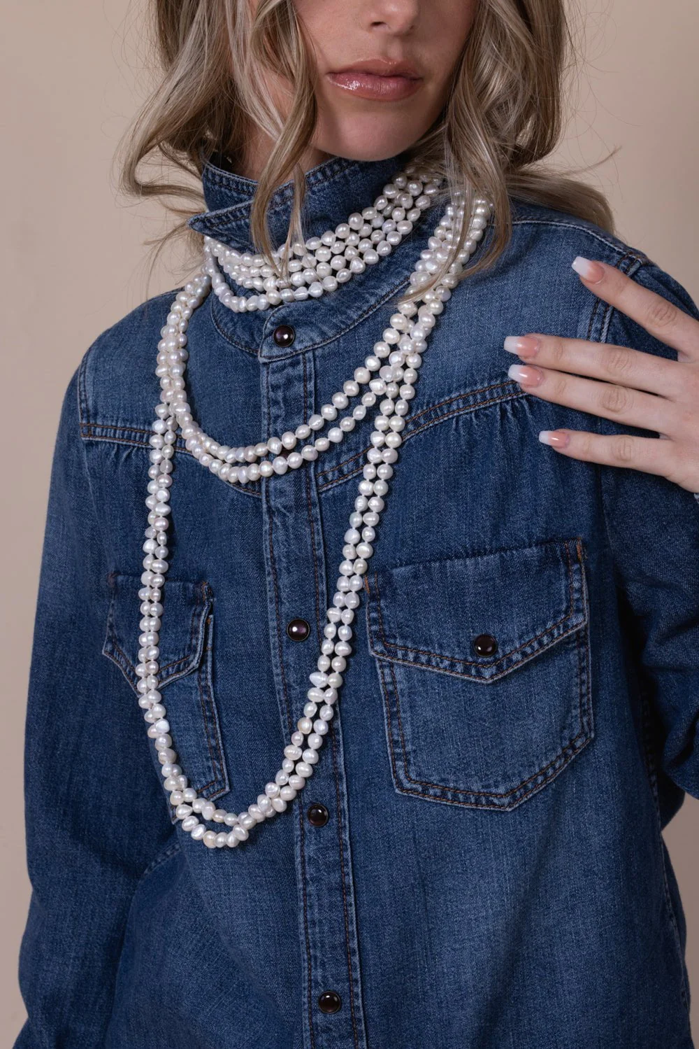 White Pearl Freshwater Baroque Necklace - 16in - Image 5