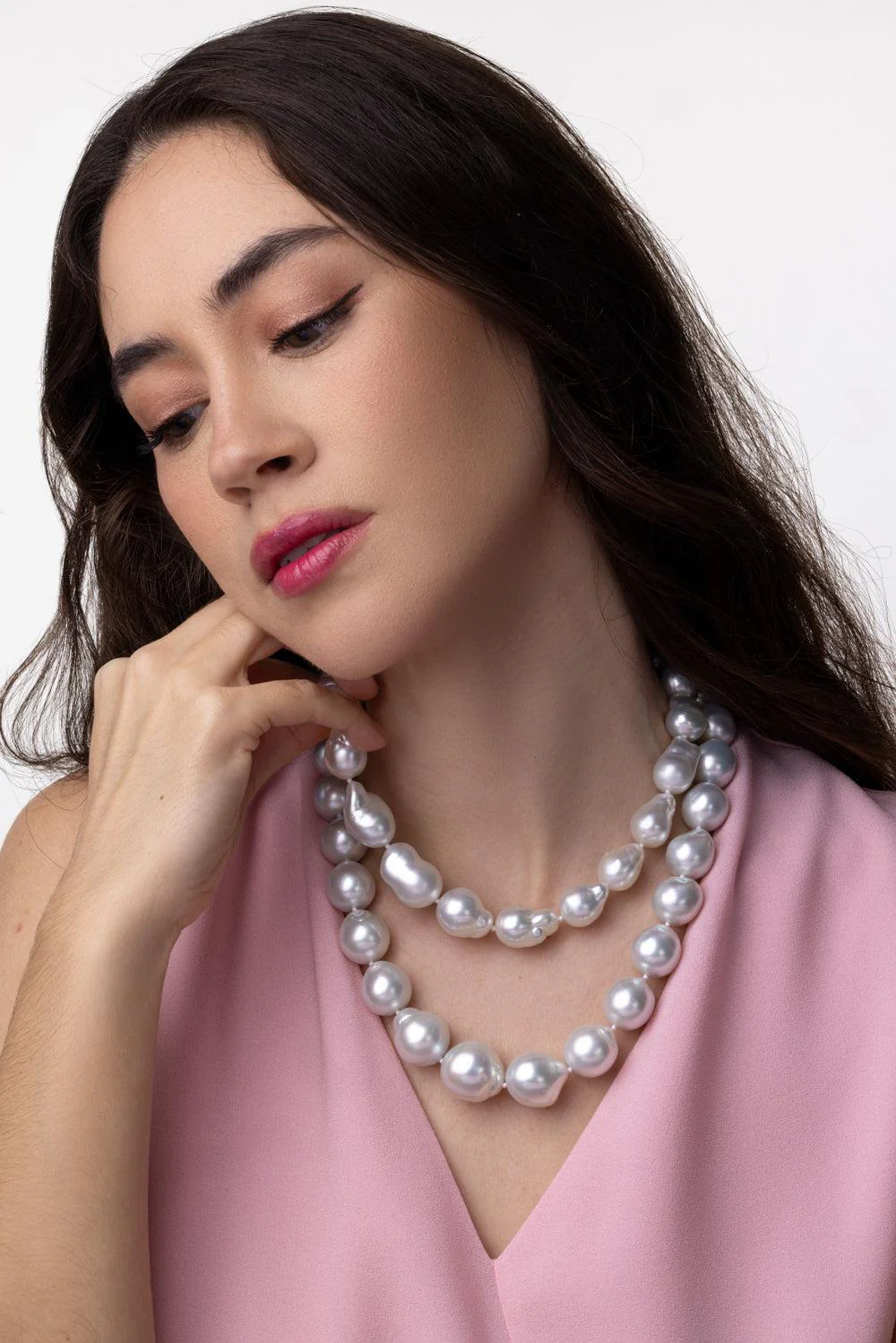 White South Sea Baroque Pearl Necklace - Image 3