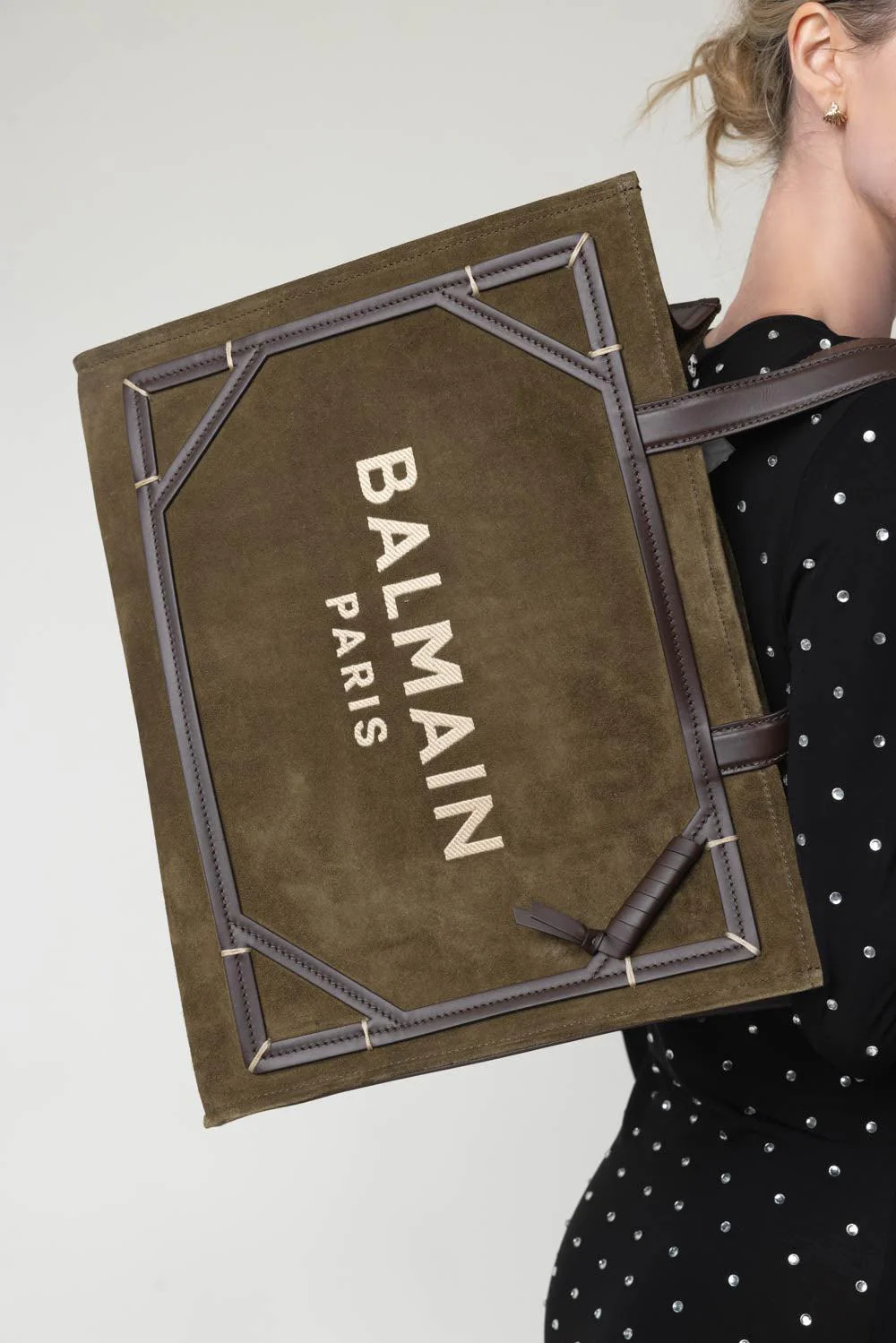 B-Army Medium Tote Bag - Khaki Chocolate - Image 3