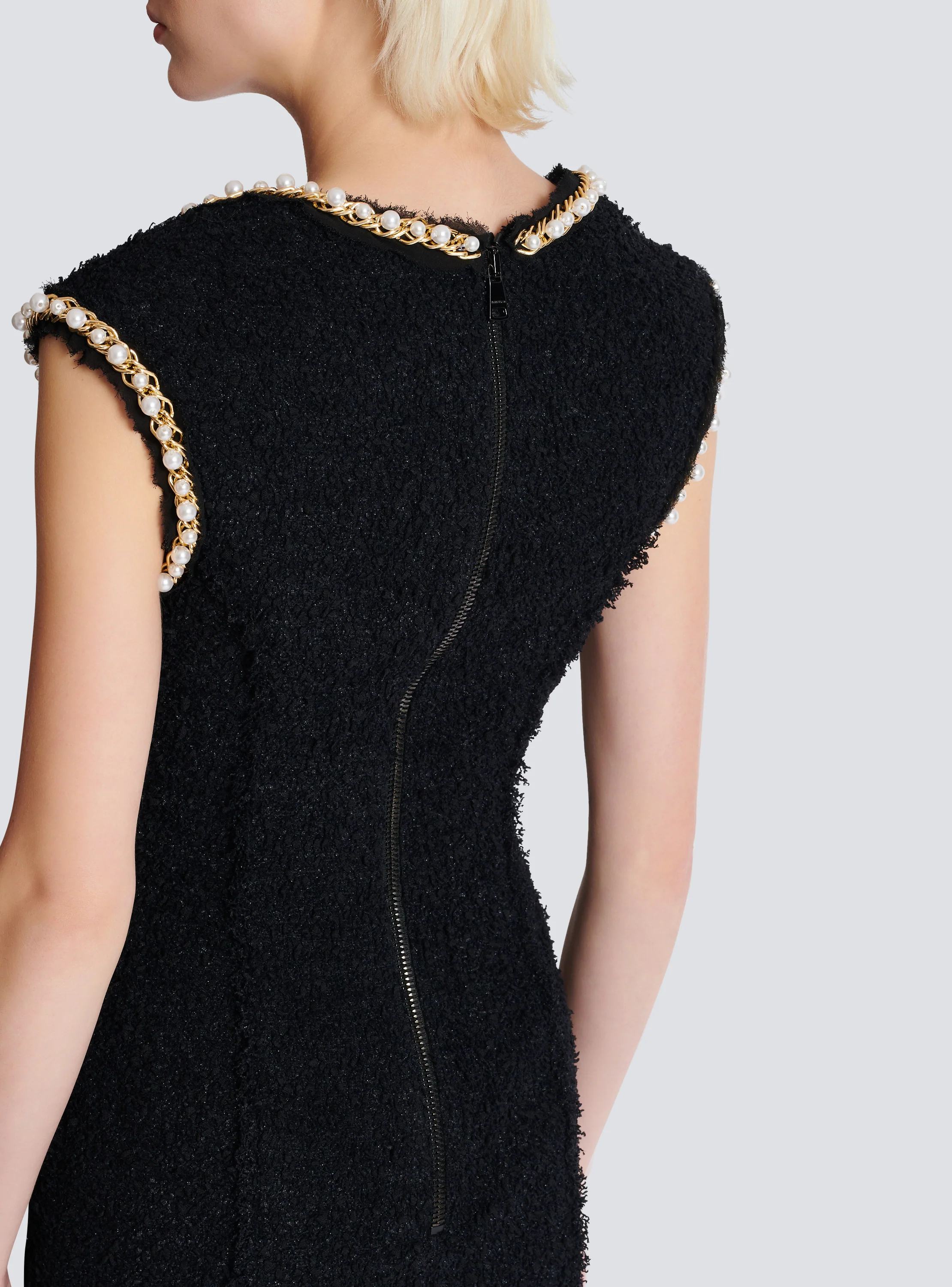 Open Neck Chain Detail Dress - Image 9