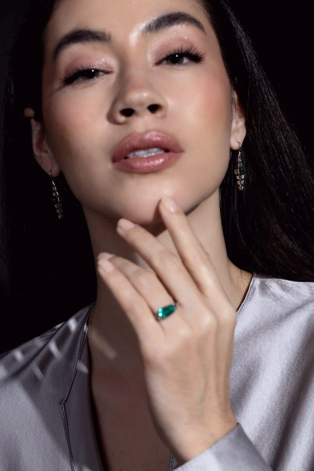 Emerald Diamond Drop Earrings - Image 4