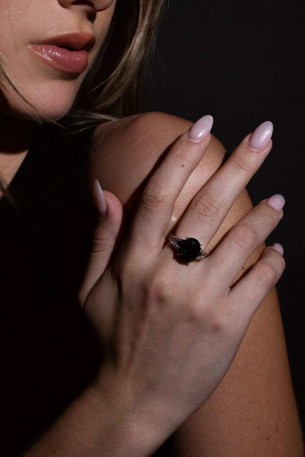 Green Sapphire Diamond Ring - Image 3