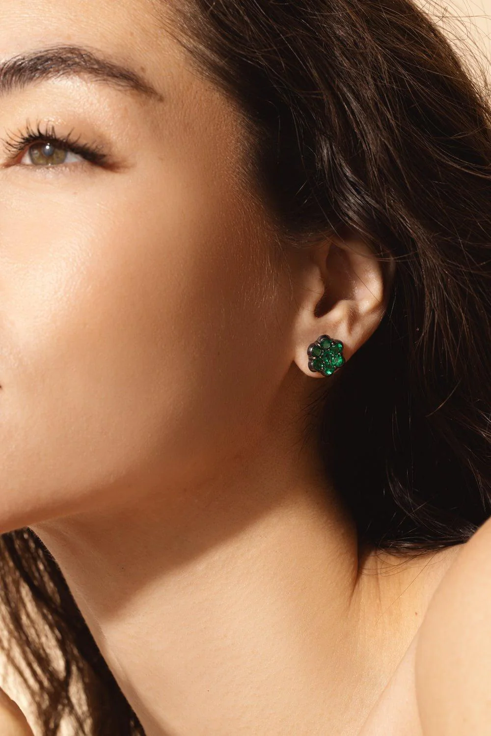 Round Emerald Flower Earrings - Image 3