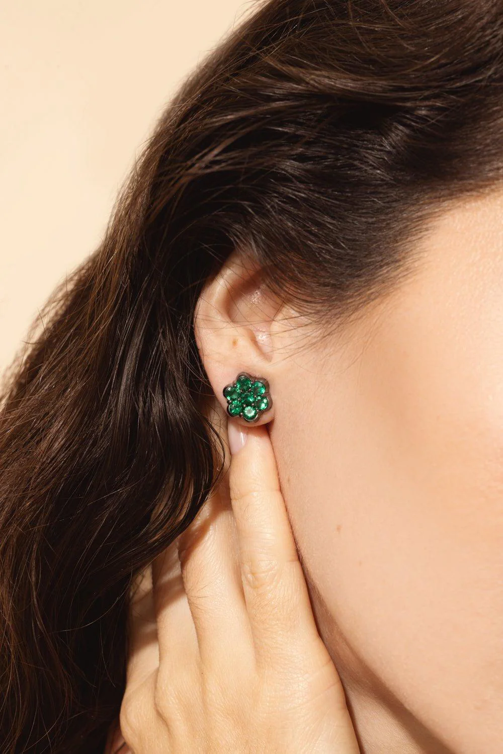 Round Emerald Flower Earrings - Image 4