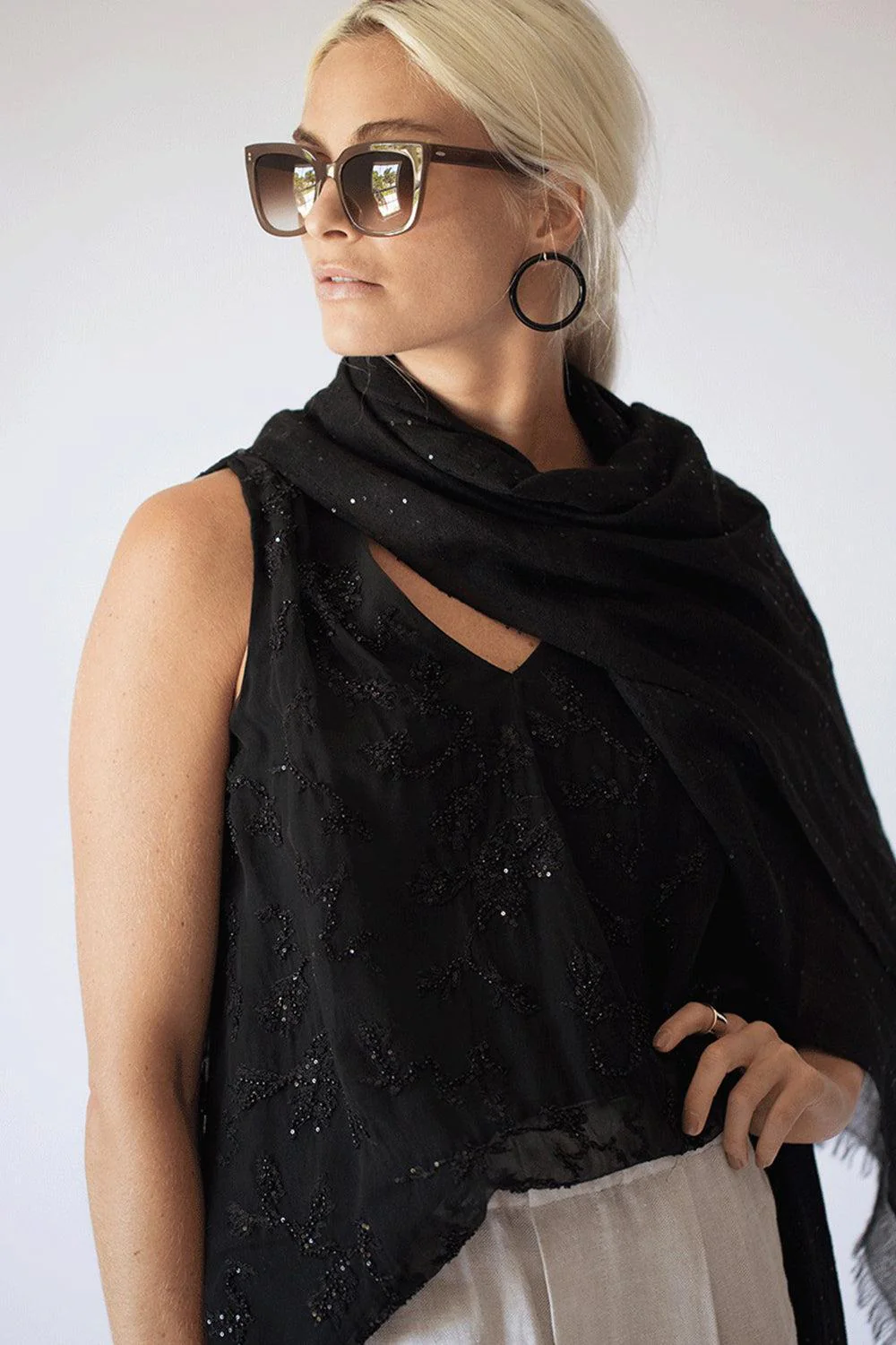 Black Cashmere Silk and Paillette Scarf - Image 5