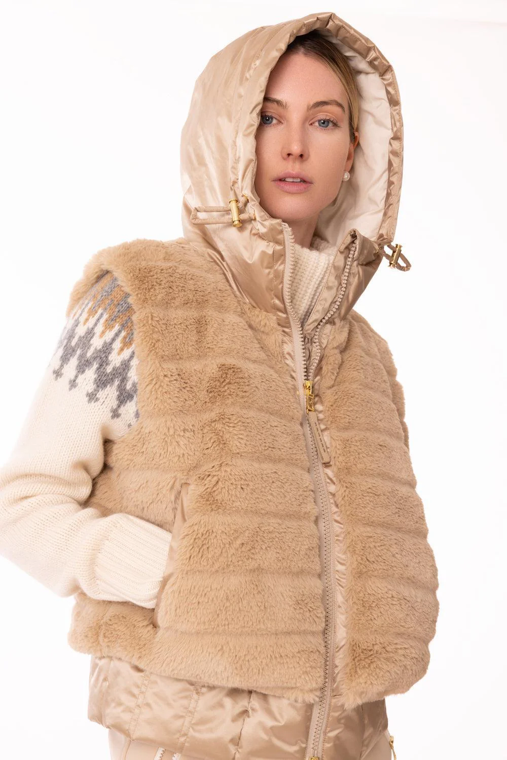 Yumi Hood Vest - Image 3