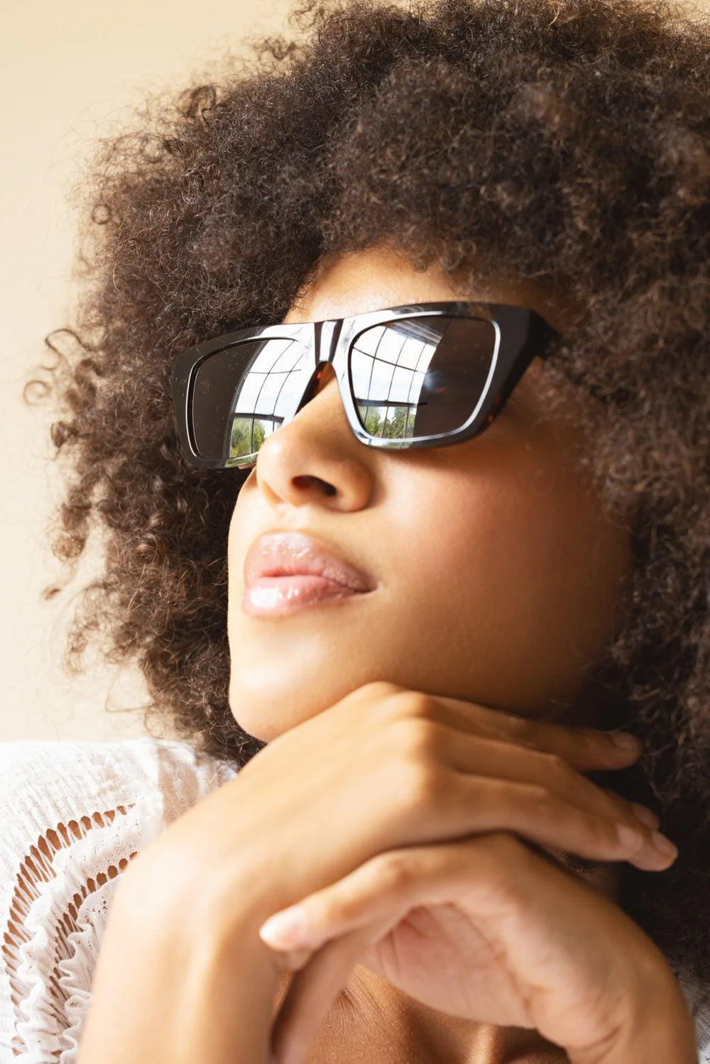 Classic Rectangle Sunglasses - Image 4