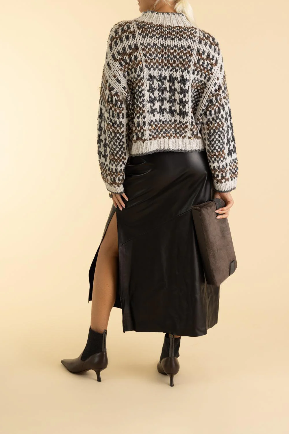 Fluid Pencil Skirt - Image 4