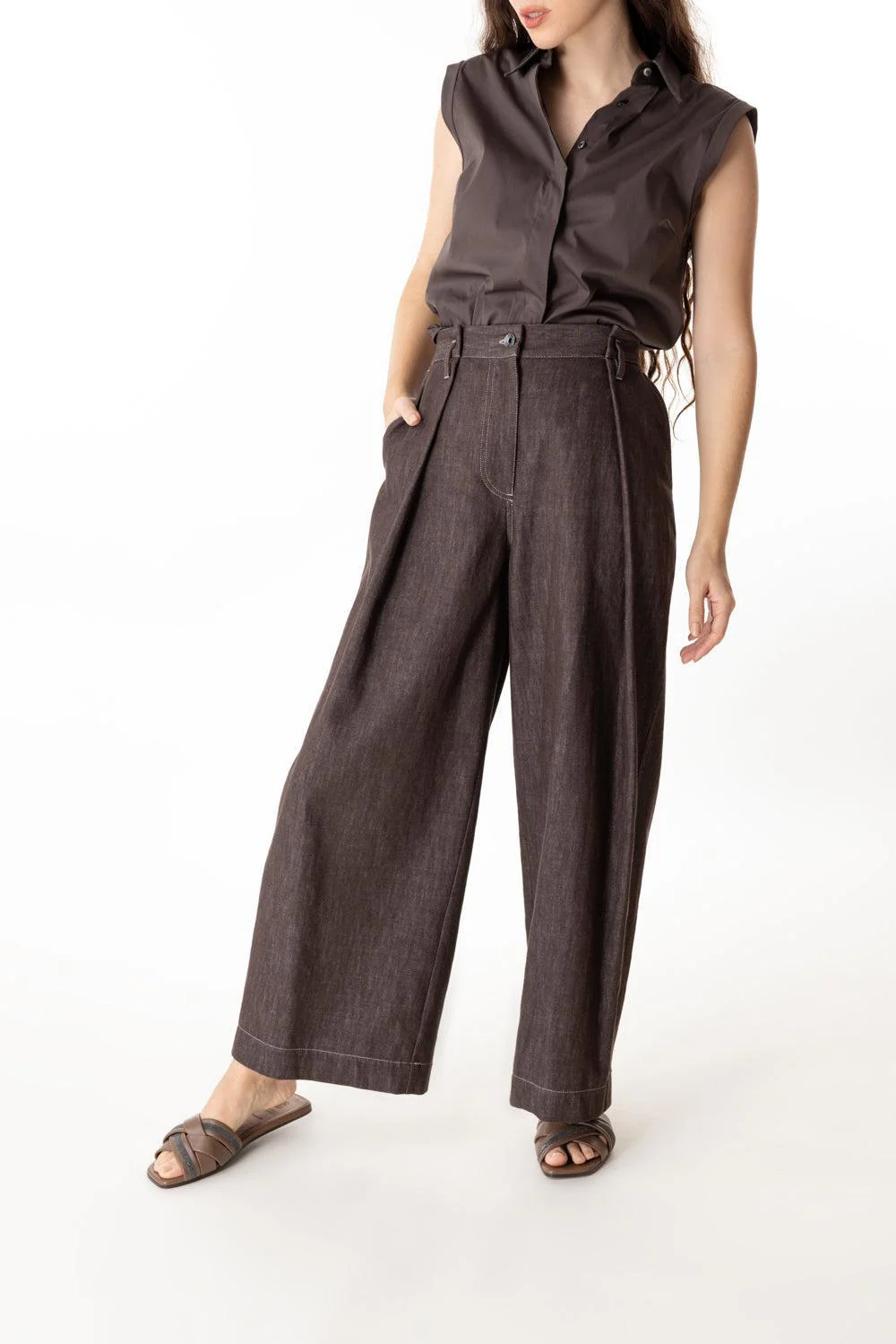 Shiny Trim Sleeveless Shirt - Chocolate - Image 2