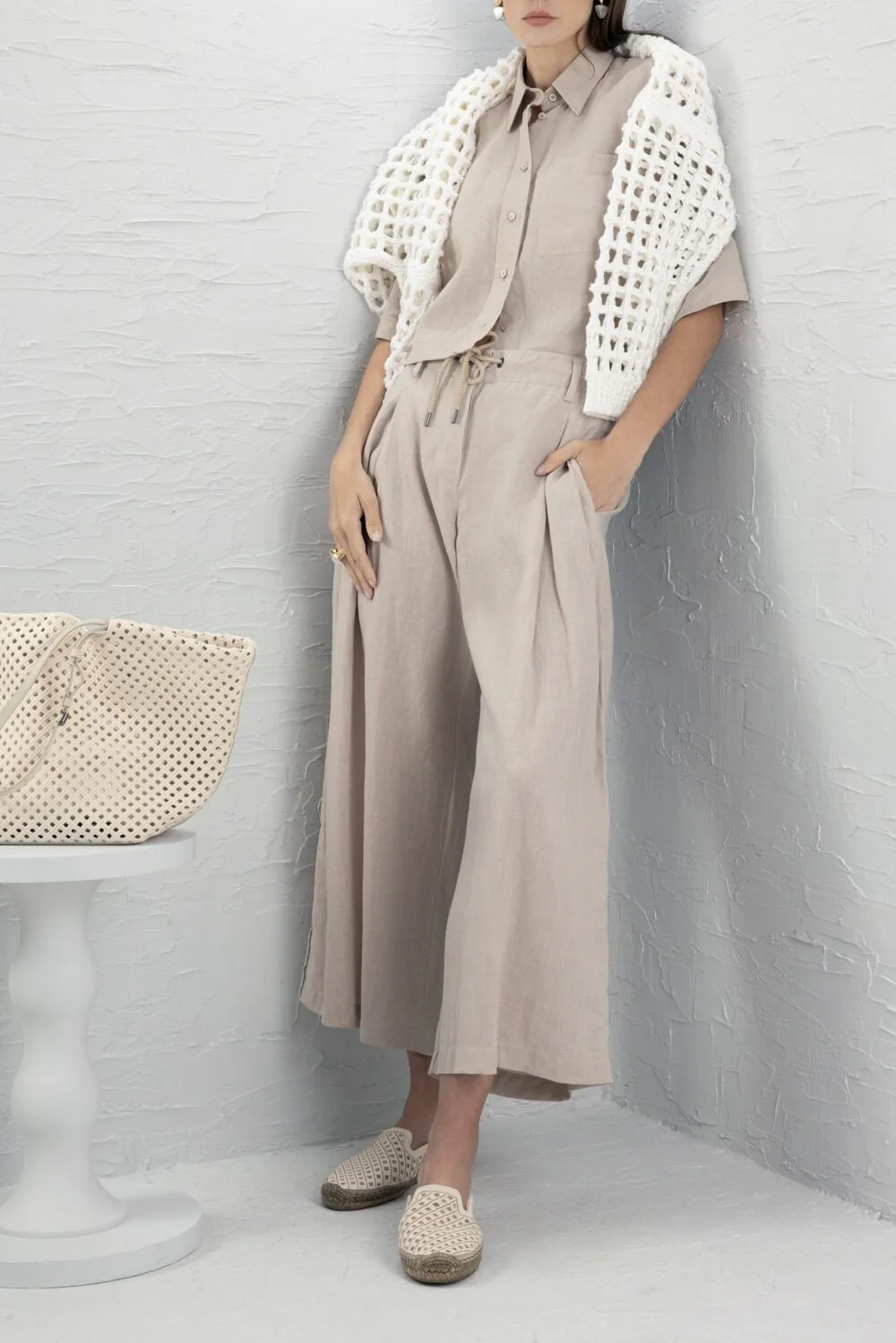Short Sleeve Cropped Relax Shirt - Image 2