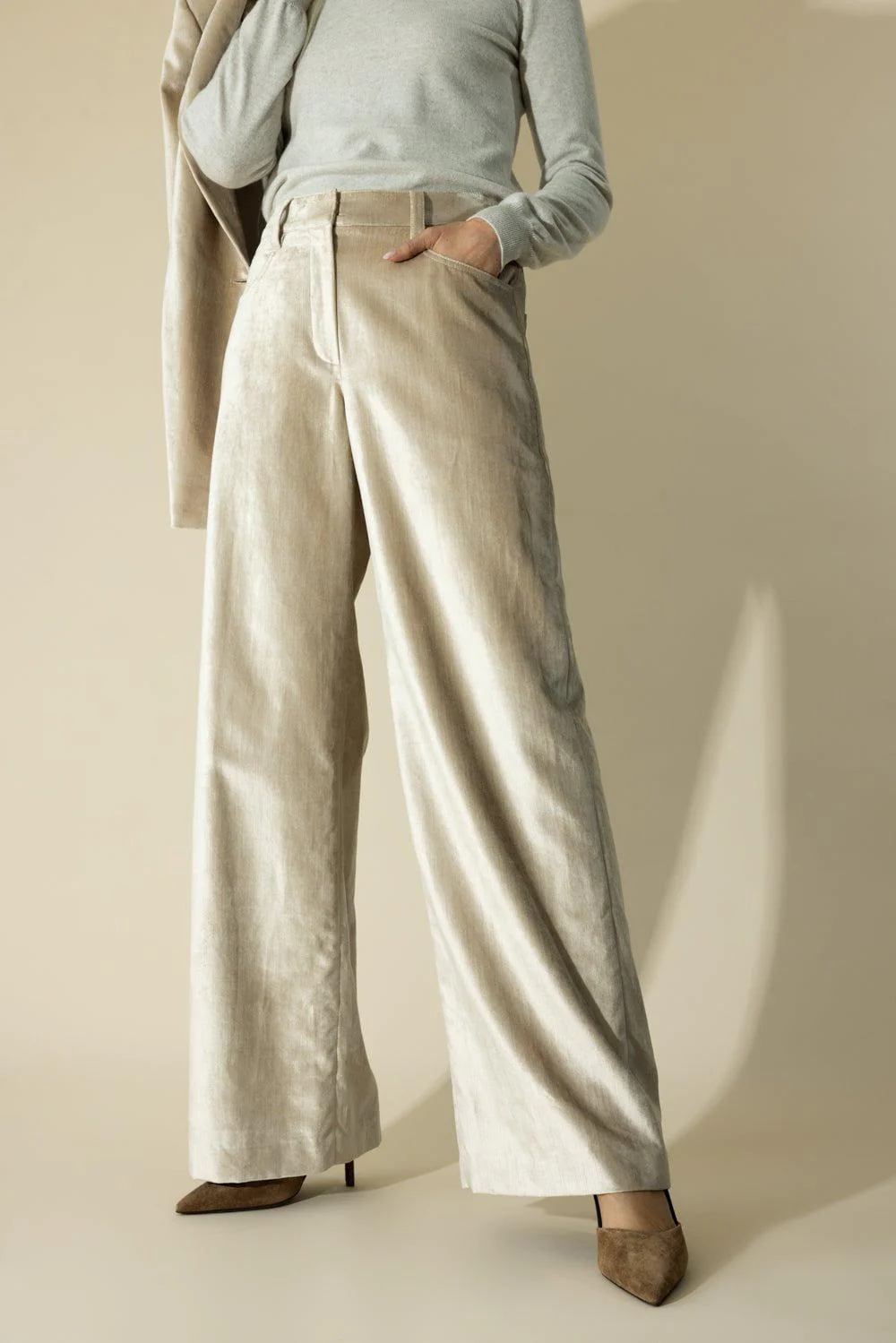 Sleek Loose Trousers - Image 3