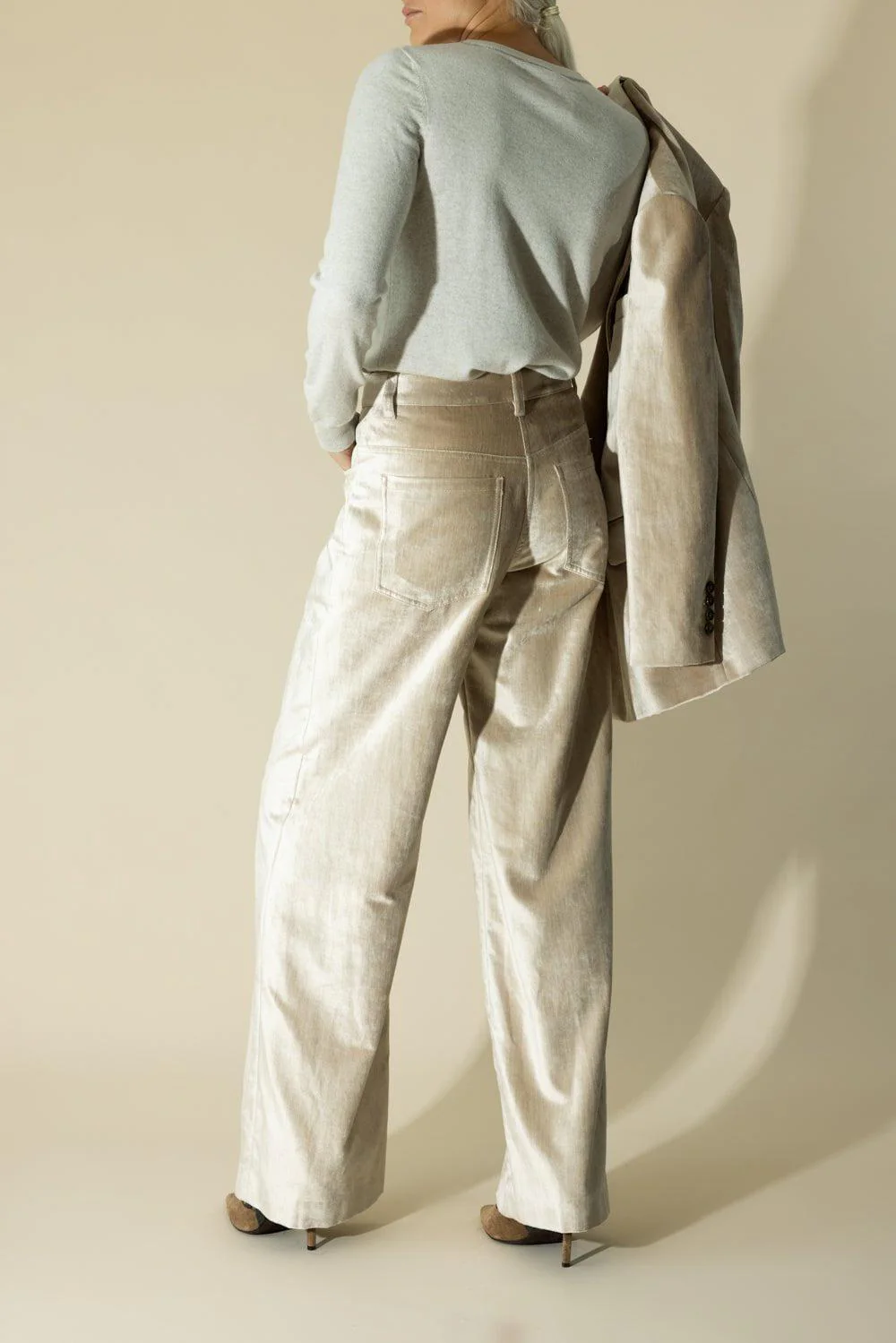 Sleek Loose Trousers - Image 4
