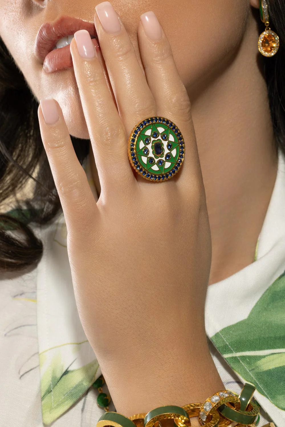 Blue Sapphire Kelly Green Mandala Coin Ring - Image 2