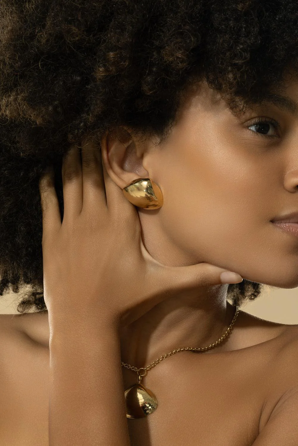 70's Shell Earrings - Image 4