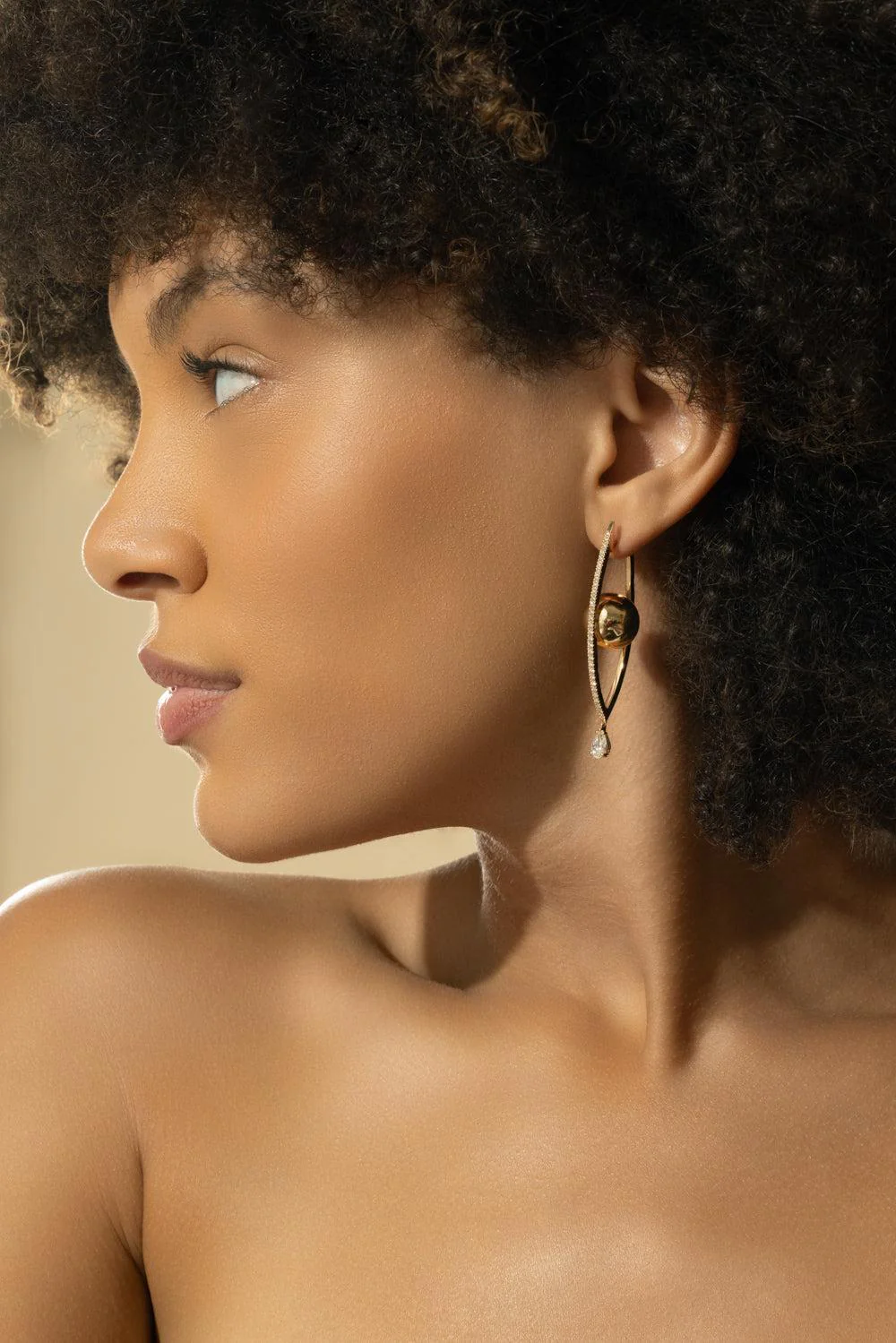 Diamond Large Reflections Hoop Earrings - Image 4