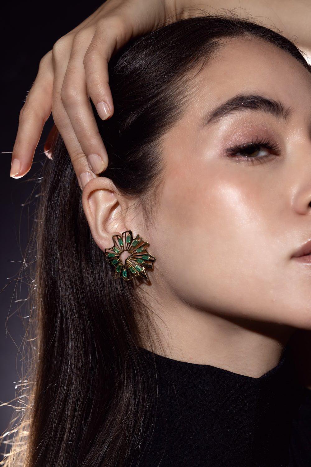 Spiral Baguette Clip Earrings - Image 3