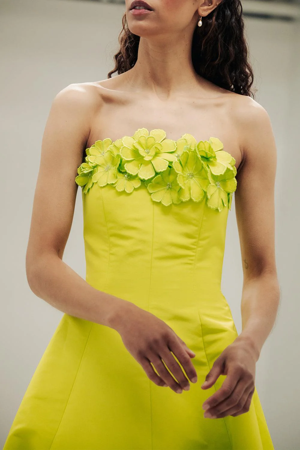 Van Der Rohe Gown - Image 2