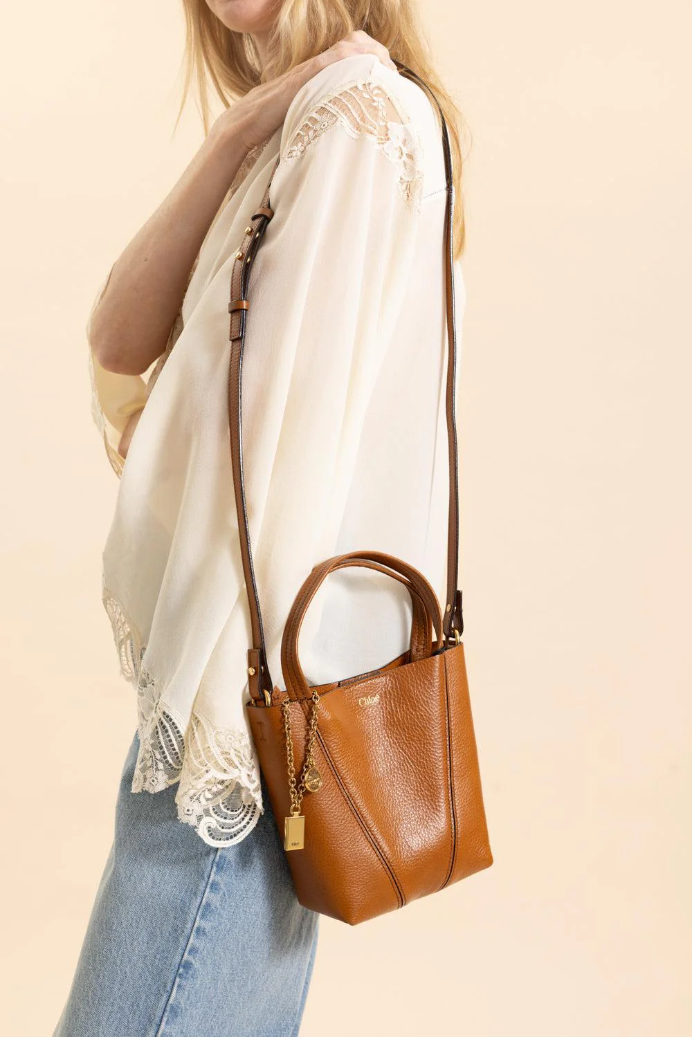 Small Spin Leather Shoulder Bag - Clay Brown - Image 4