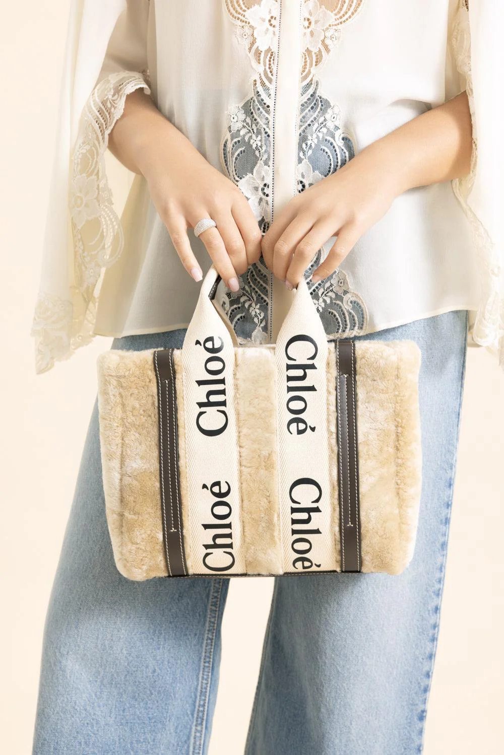 Small Woody Shearling Tote Bag - Image 2