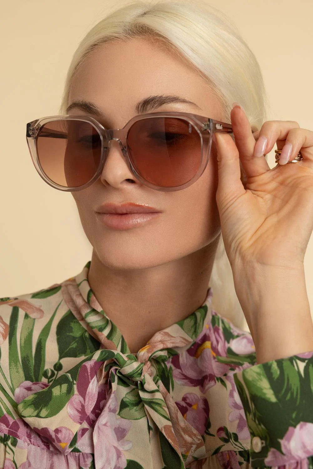 Square Sunglasses - Image 4
