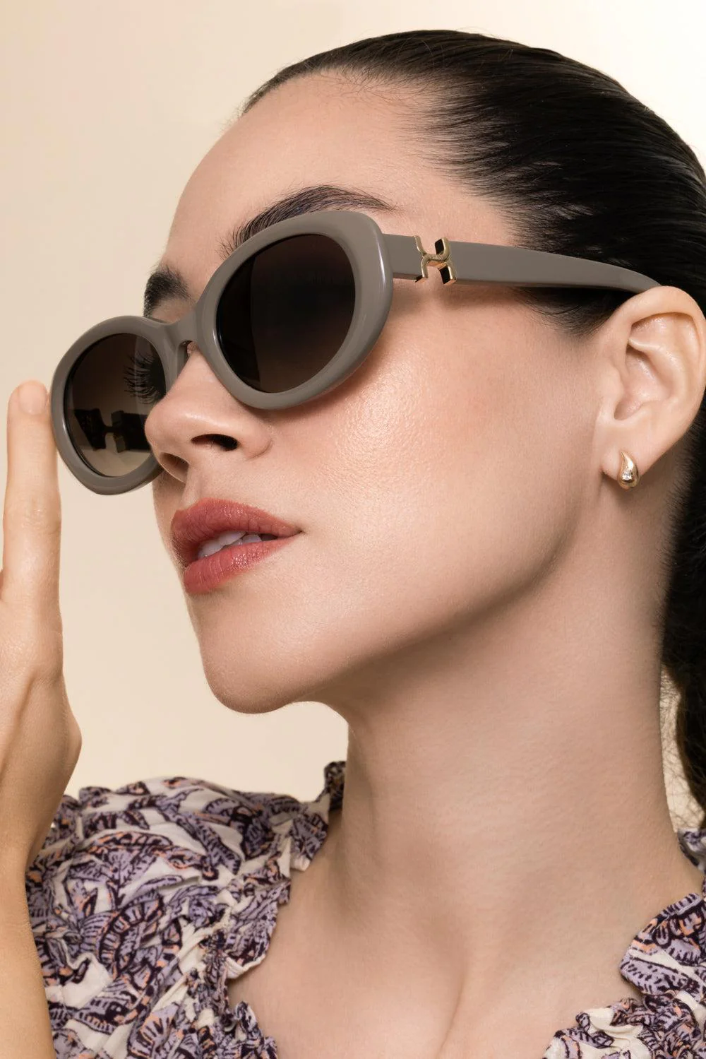 Timeless Oval Sunglasses