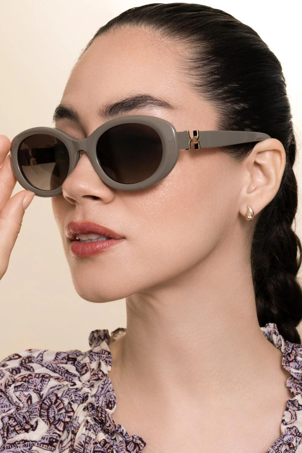 Timeless Oval Sunglasses - Image 3